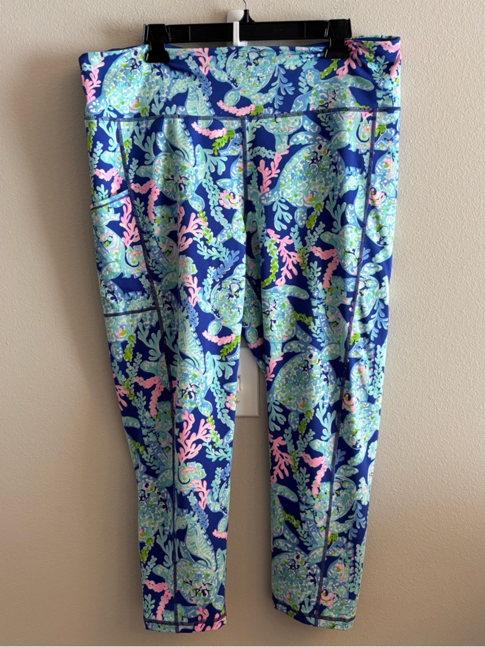 Lilly Pulitzer Luxletic high-rise leggings in the Turtle Villa print XXL